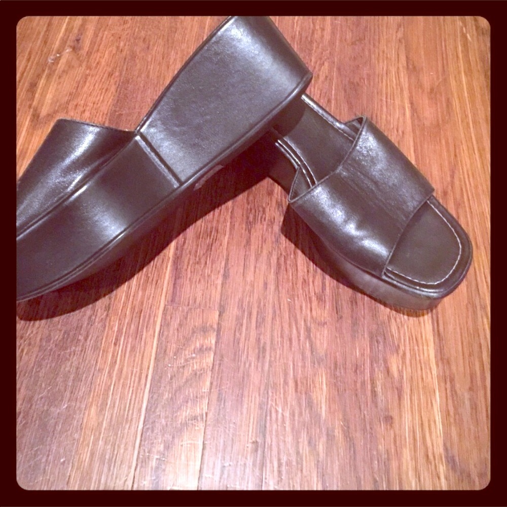 Black Zeppa platform mules